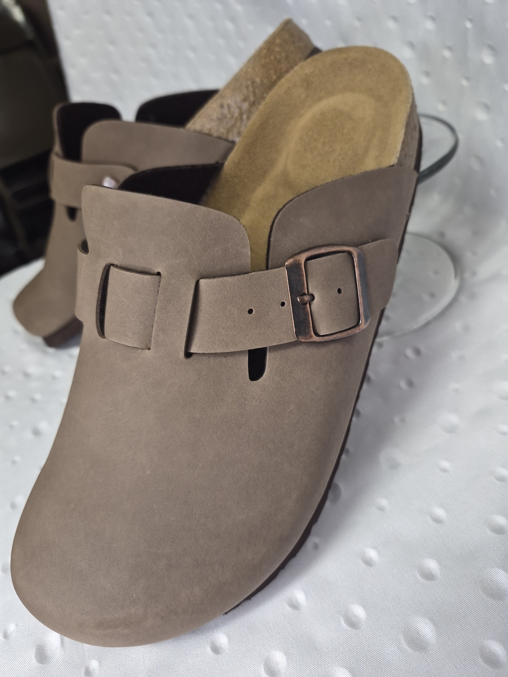 *BRAND NEW* CUSHIONAIRE Hana Womens Clogs - Picture 10 of 13